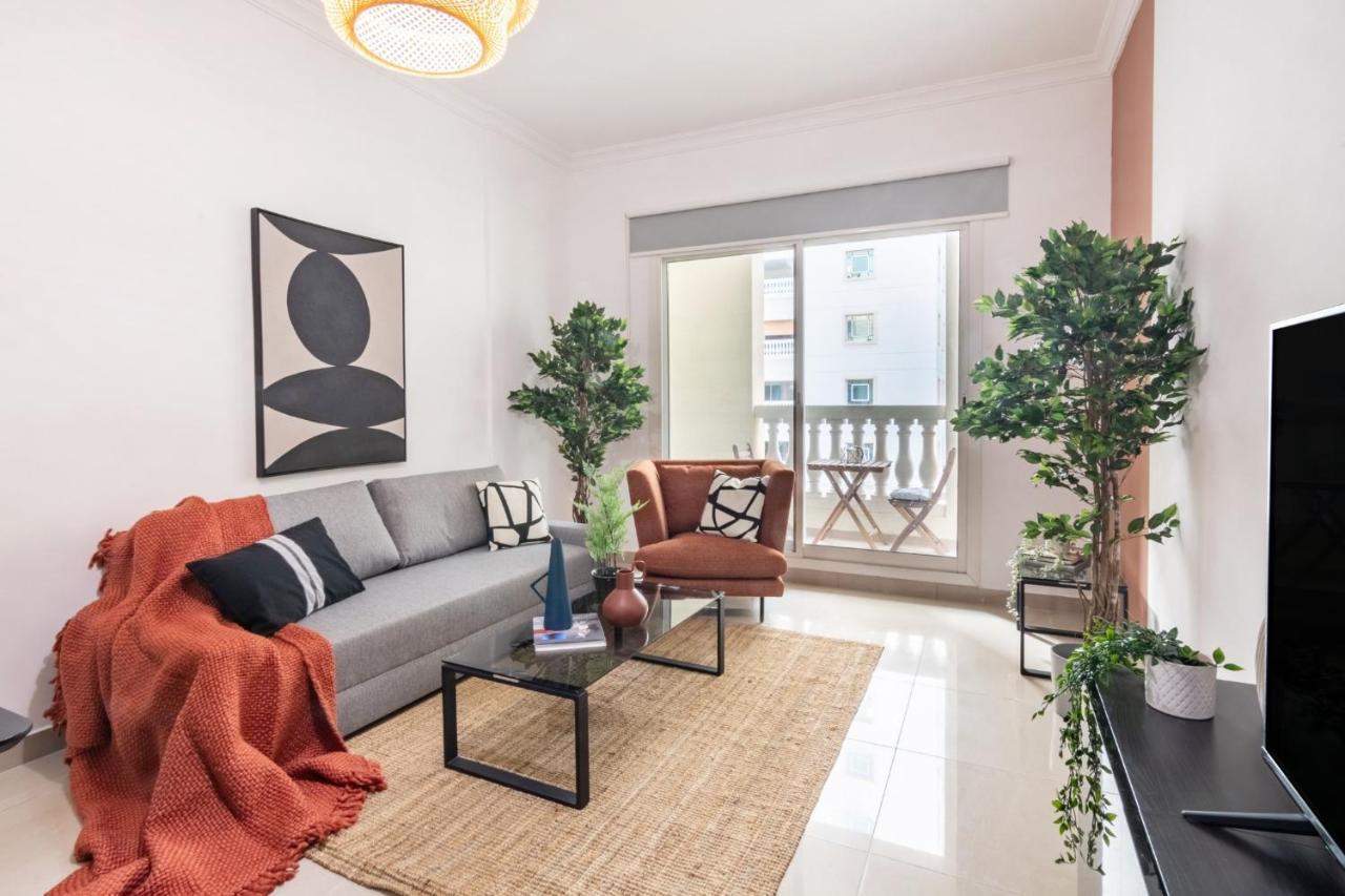 The Smart Concierge - Plaza Residences Дубай Екстериор снимка