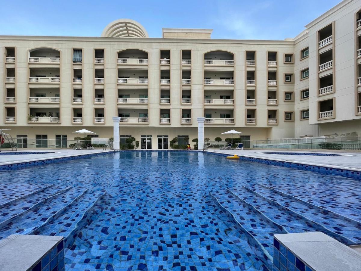 The Smart Concierge - Plaza Residences Дубай Екстериор снимка