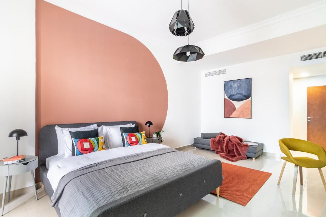 The Smart Concierge - Plaza Residences Дубай Екстериор снимка